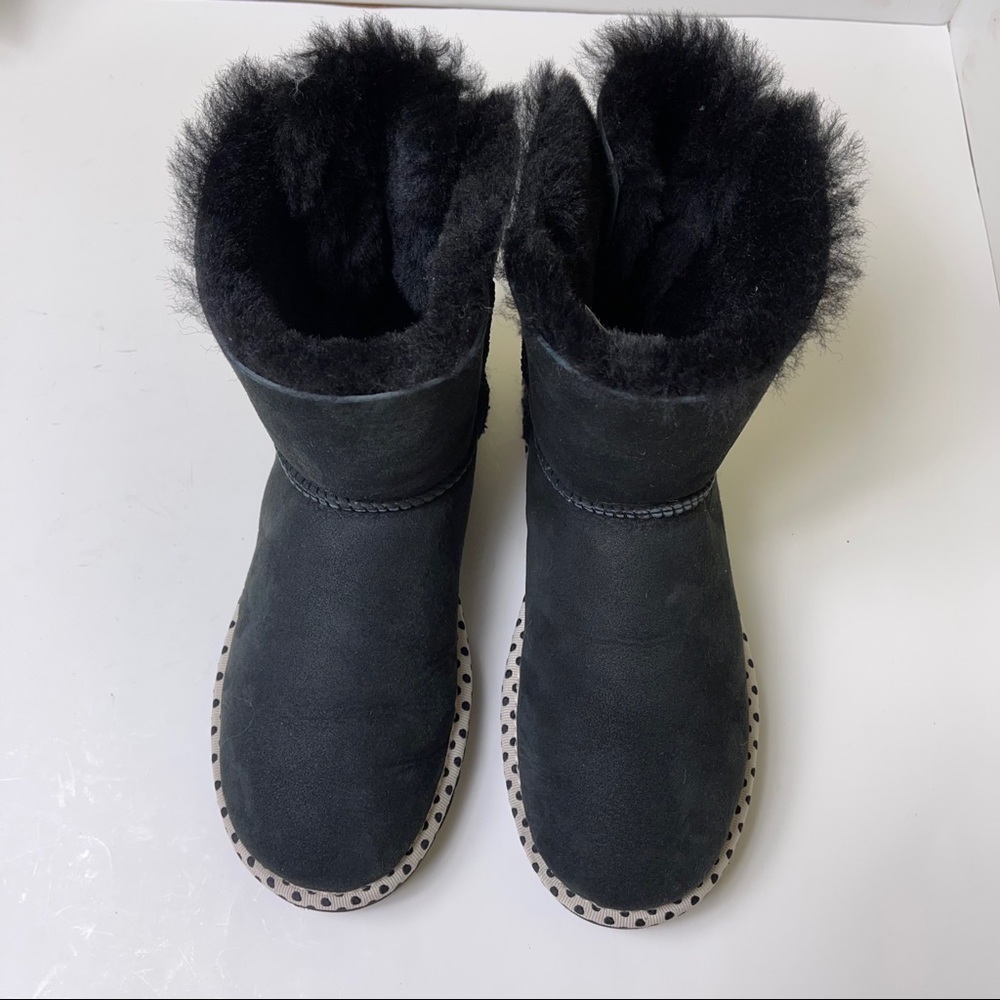 UGG Black Mini Bailey Bow Polka Dot Size 8